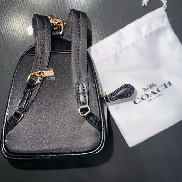 🚨SOLD🚨Coach Brown and Black Mini Backpack Keychain - Picture 2 of 11